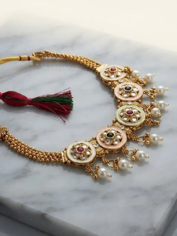 Gold_Tone_Kundan_Pearl_Beaded_Necklace_For_Women