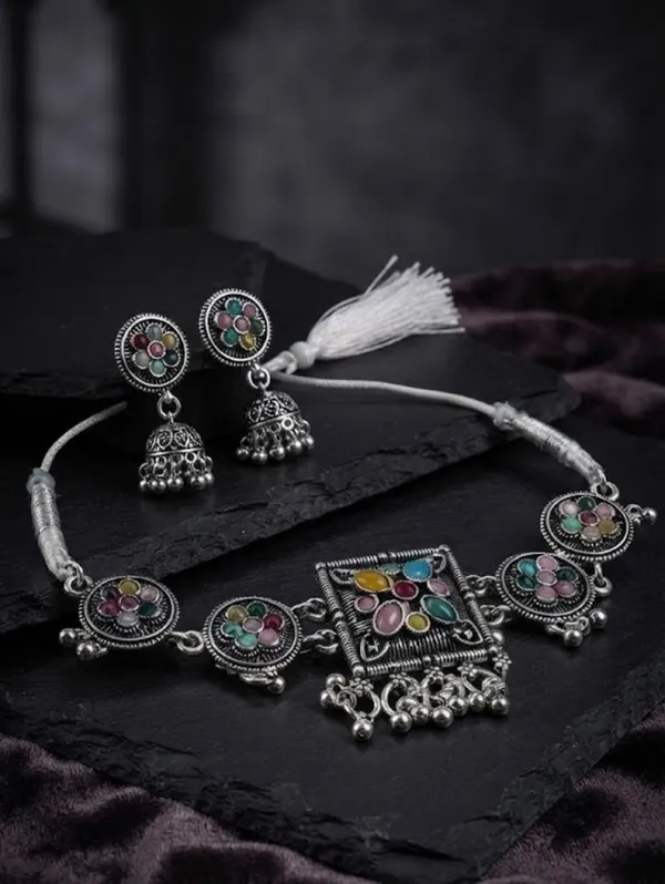 Silver_Oxidised_Floral_Necklace_And_Jhumka_Earrings_Set_For_Women