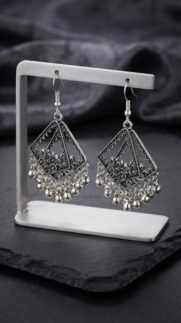 Silver_Oxidized_Triangular_Dangle_Earrings_For_Women