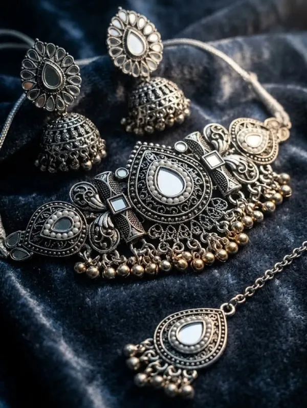 Silver_Oxidized_Traditional_Jewellery_Set_For_Women