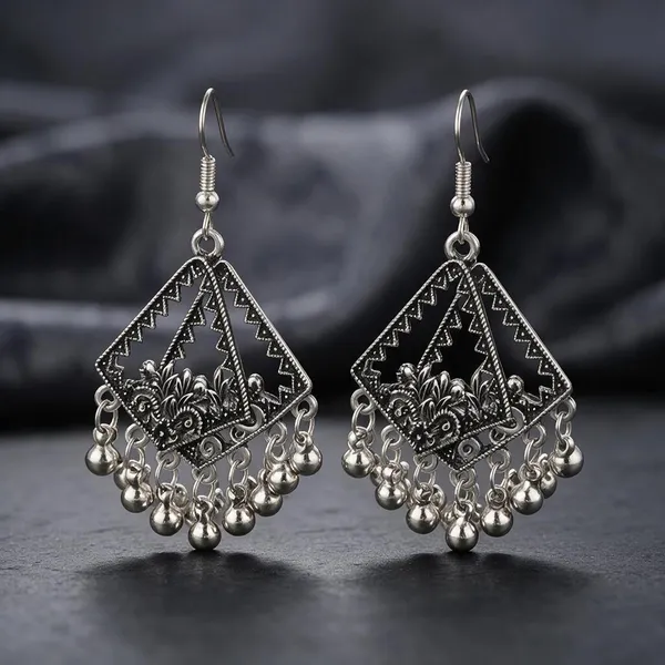 Silver_Oxidized_Triangular_Dangle_Earrings_For_Women