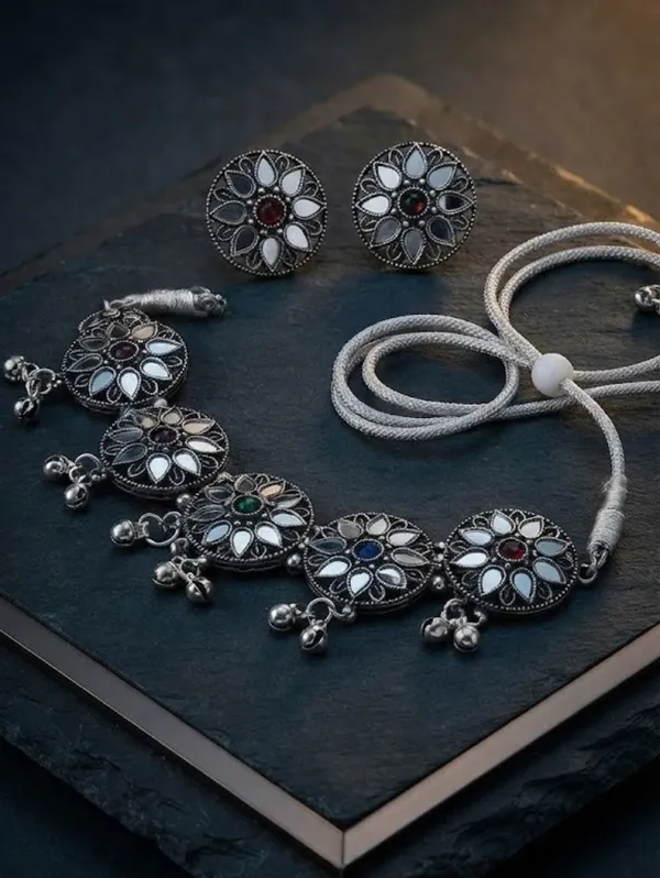 Silver_Oxidised_Floral_Stone_Traditional_Necklace_Set_For_Women