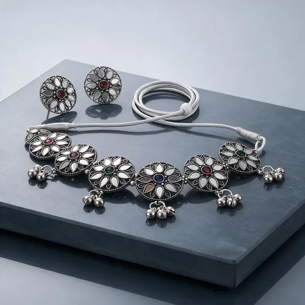 Oxidised_Silver_Floral_Ethnic_Necklace_Set_For_Women