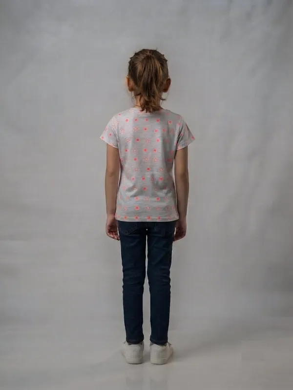 Pink_Regular_Fit_T-Shirt_for_Girls