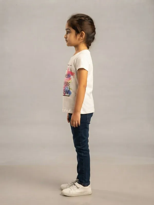 White_Graphic_T-Shirt_And_Blue_Jeans_Set_For_Girls
