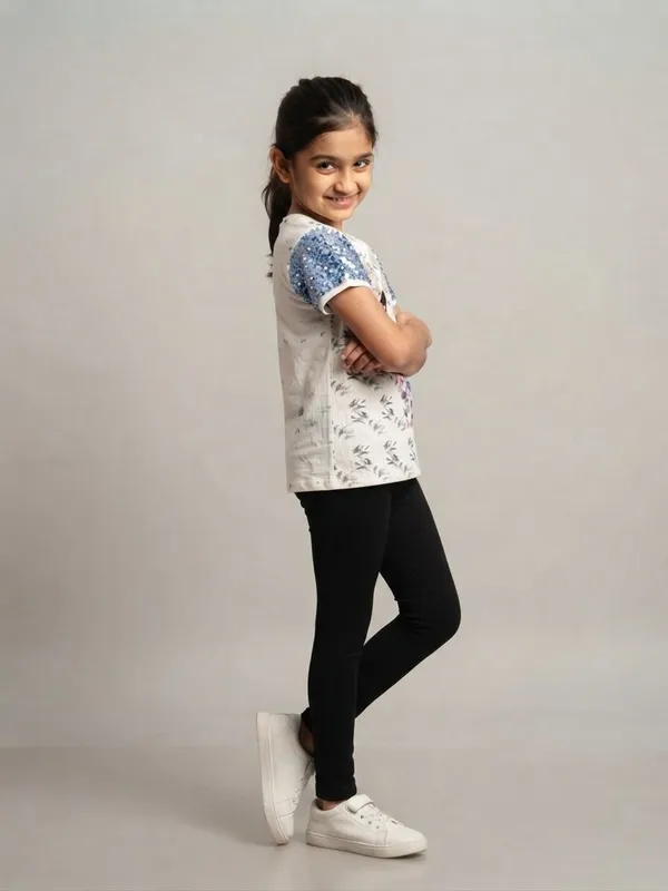 White_Printed_Top_Set_For_Girls