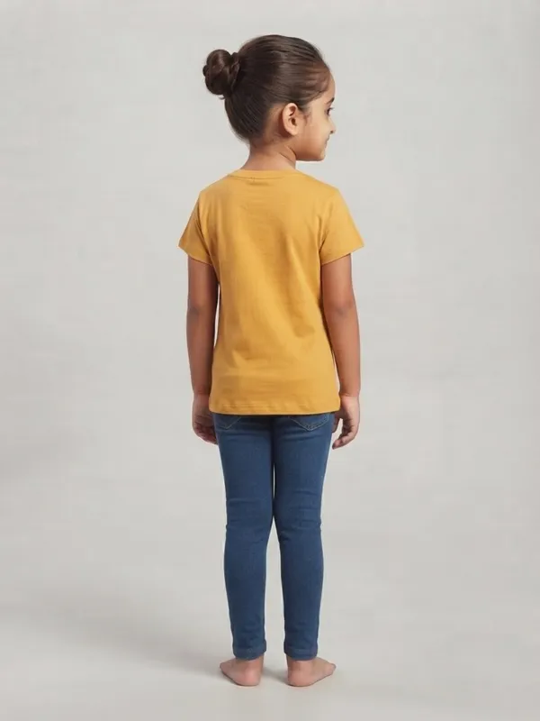 Yellow_Graphic_T-Shirt_And_Navy_Leggings_Set_For_Girls
