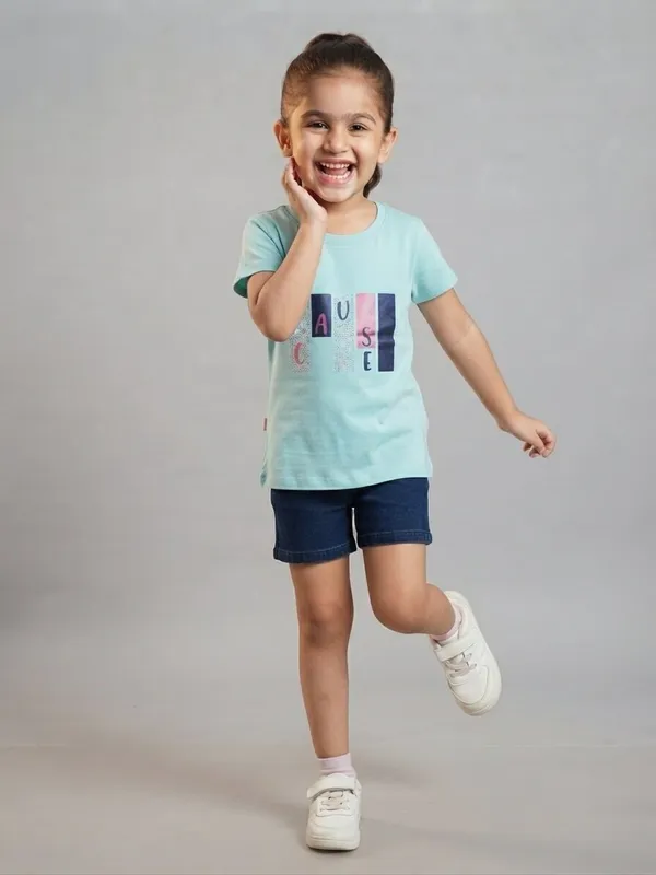 Mint_Casual_T-Shirt_And_Navy_Shorts_Set_For_Girls