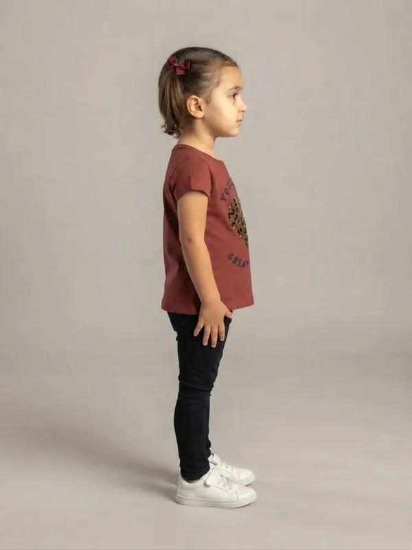 Maroon_Regular_Fit_Graphic_T-Shirt_for_Girls