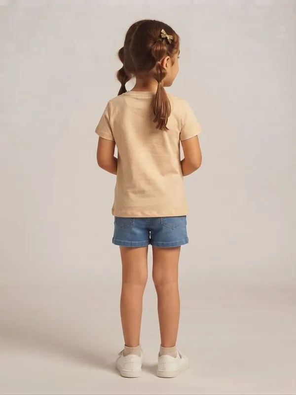 Beige_Graphic_Print_T-Shirt_for_Girls