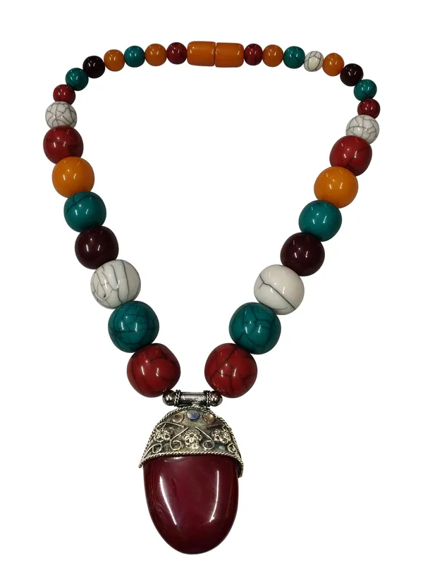 Multicolor_Beaded_Pendant_Necklace_for_Women
