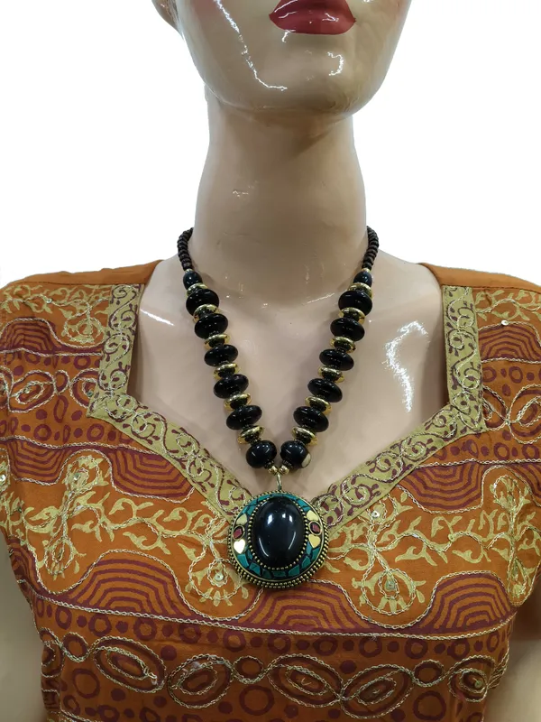Black_Beaded_Statement_Necklace_for_Women