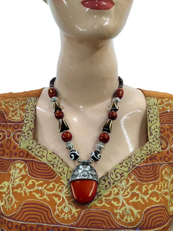 Red_Beaded_Statement_Necklace_for_Women