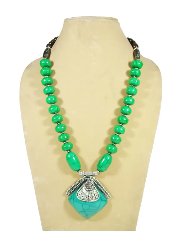 Green_Beaded_Statement_Necklace_for_Women