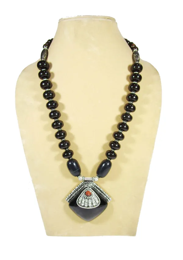 Black_Beaded_Statement_Necklace_for_Women