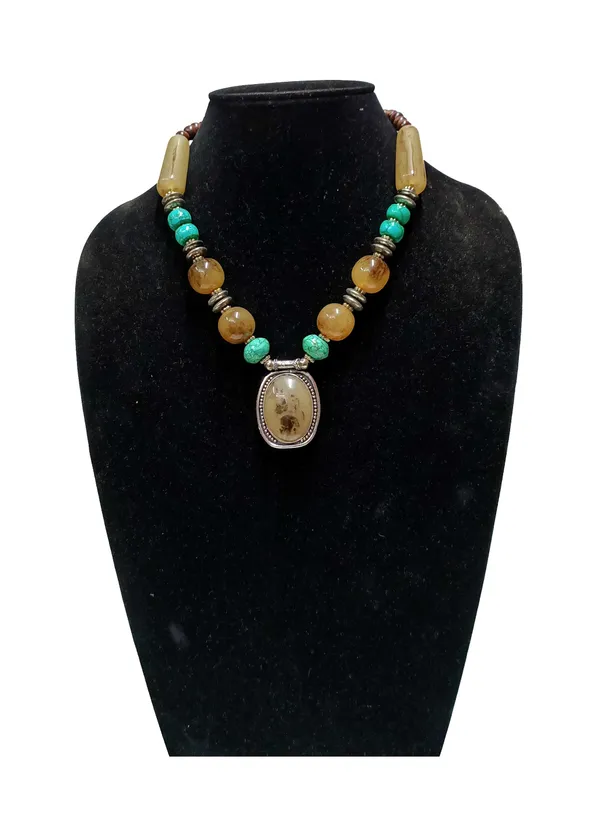 Multicolour_Beaded_Pendant_Necklace_for_Women