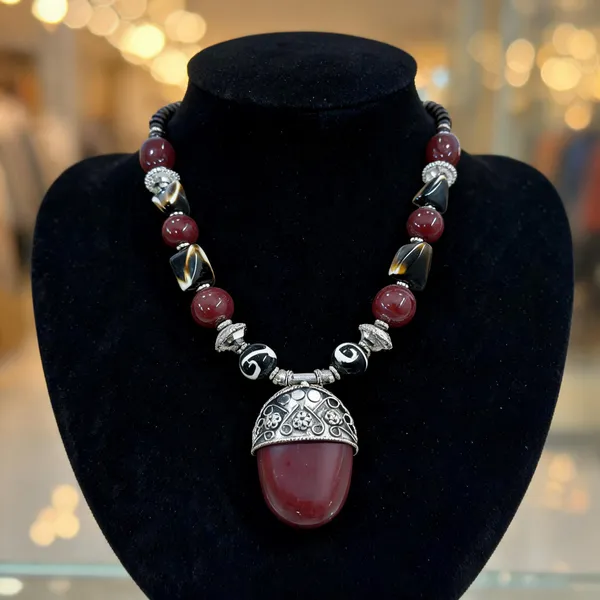 Maroon_Beaded_Statement_Necklace_For_Women