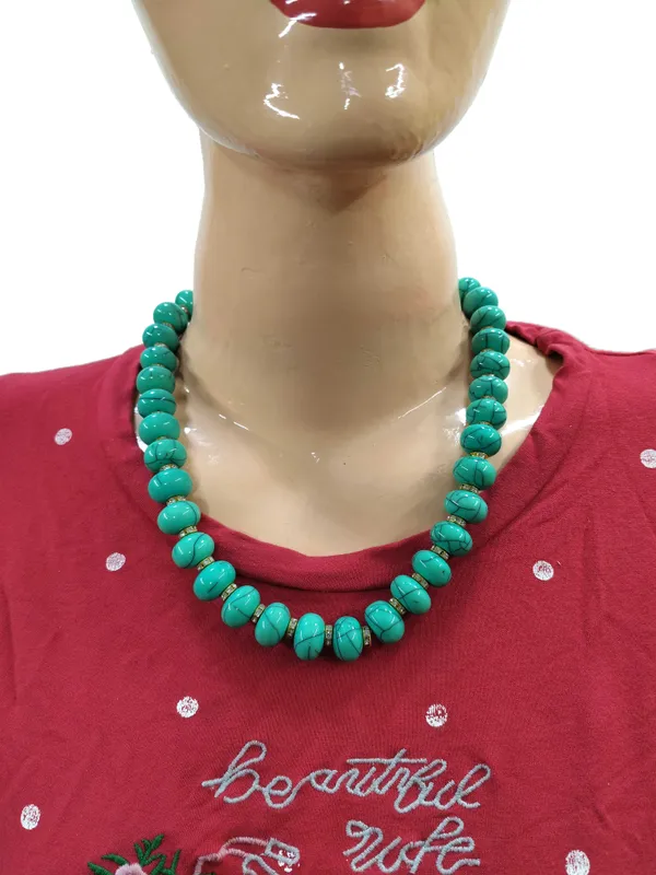 Turquoise_Beaded_Statement_Necklace_for_Women