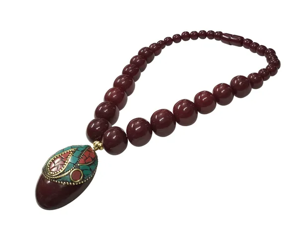 Maroon_Beaded_Pendant_Necklace_for_Women