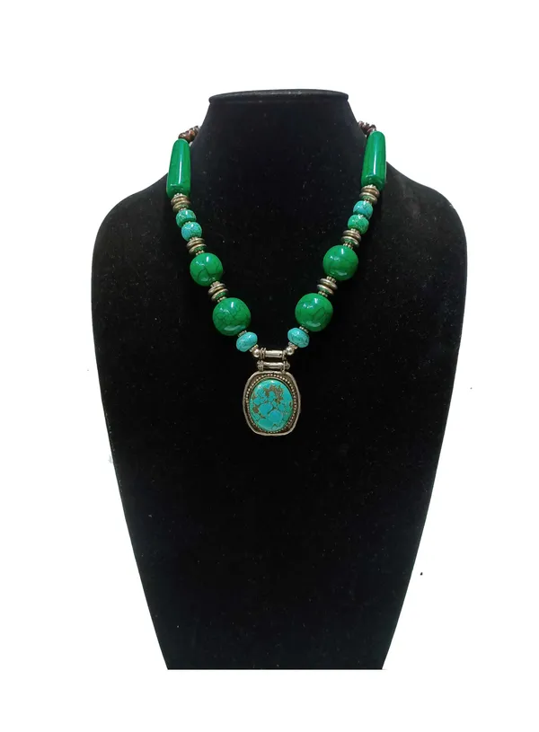 Green_Beaded_Statement_Necklace_for_Women
