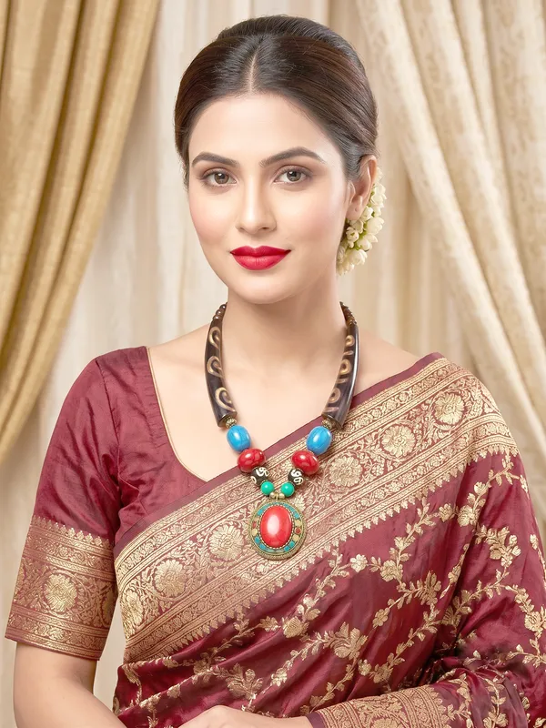 Maroon_Woven_Traditional_Saree_for_Women