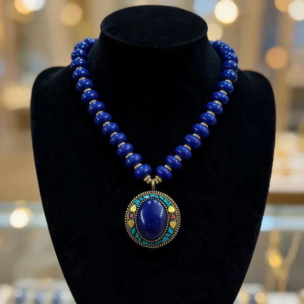 Blue_Resin_Beaded_Pendant_Necklace_For_Women