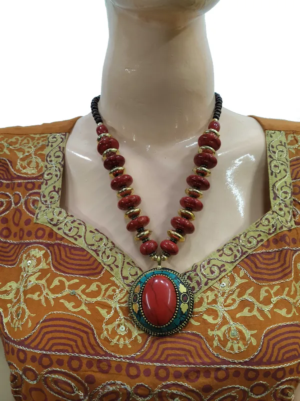 Red_Beaded_Statement_Necklace_For_Women