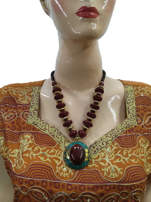 Maroon_Beaded_Statement_Necklace_for_Women