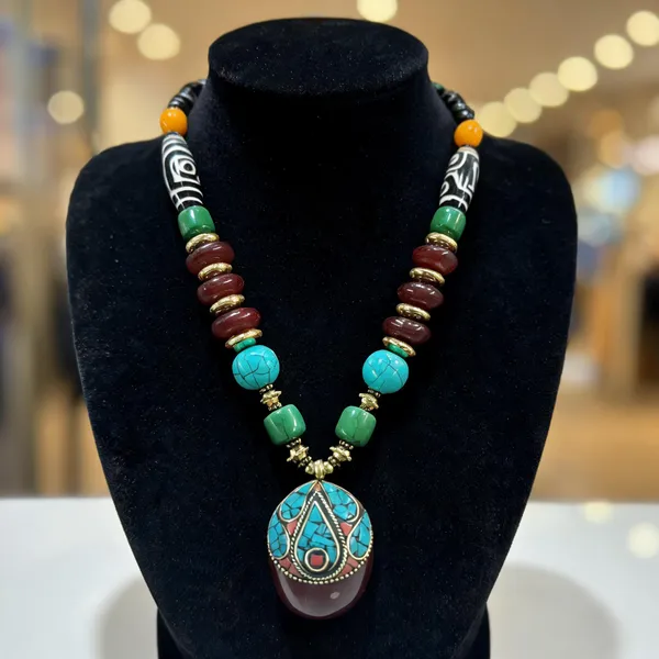 Multicolour_Resin_Beaded_Statement_Necklace_For_Women
