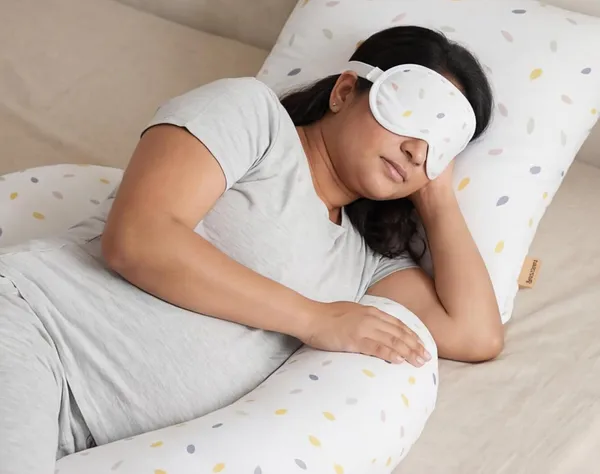 J_Shape_Pregnancy_Pillow_With_Cover_And_Eye_Mask