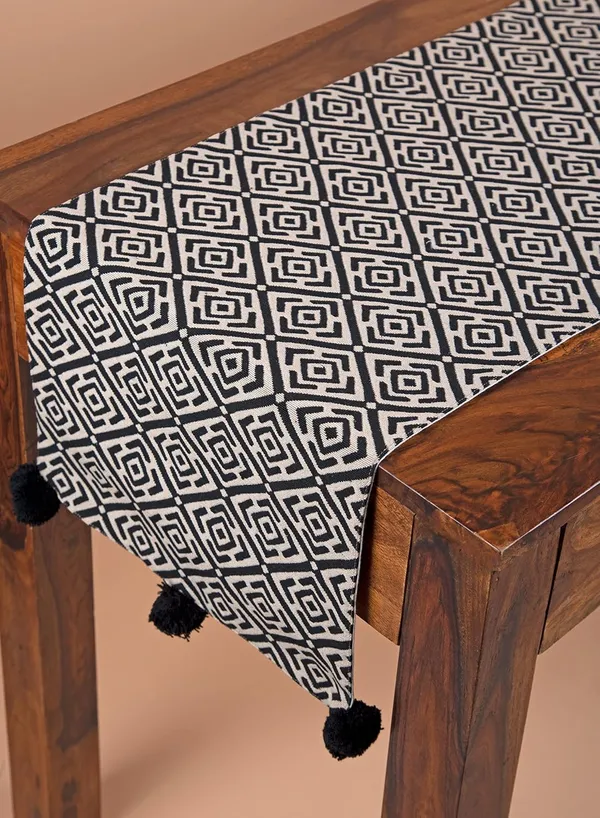 Handloom_Table_Runner