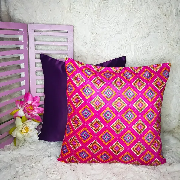 Polyester_Velvet_Blend_Cushion_Cover