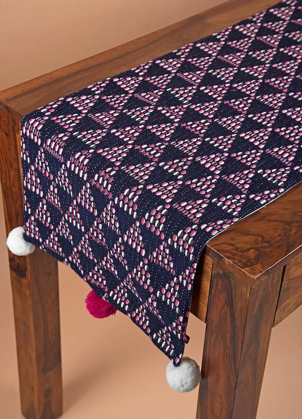 Handloom_Linen_Table_Runner