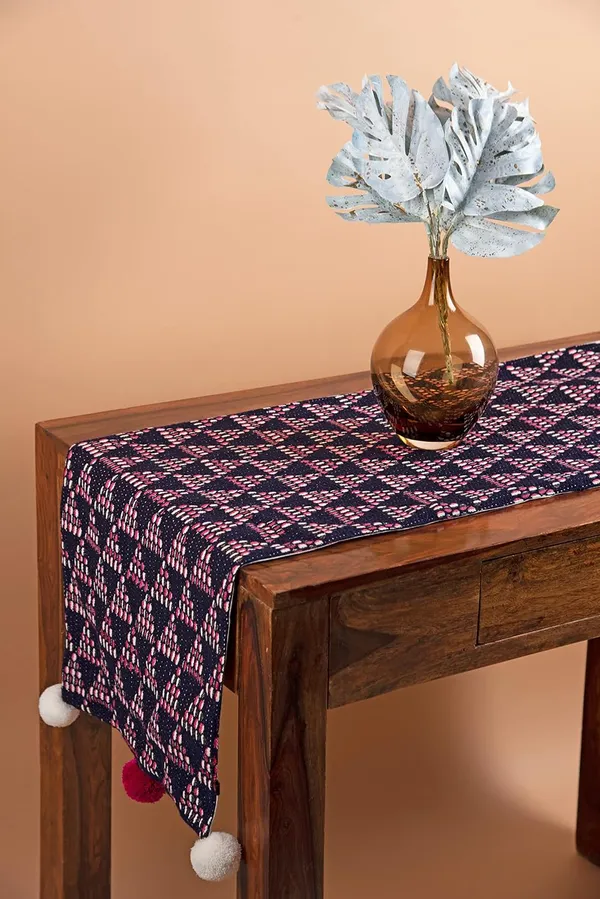 Handloom_Linen_Table_Runner