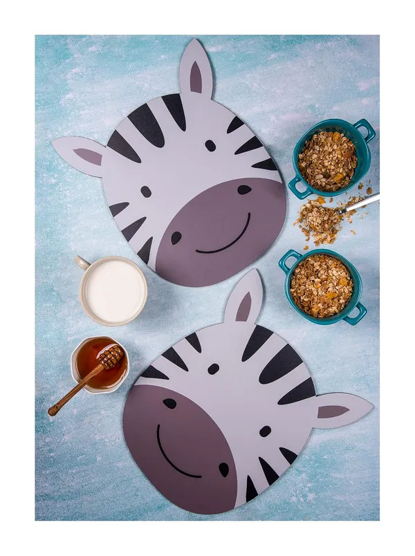 Kids_Dining_Table_Placemat_With_Coasters
