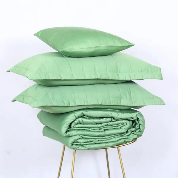 Cotton_Microfibre_Reversible_Comforter_Set_With_Pillow_And_Cushion_Covers
