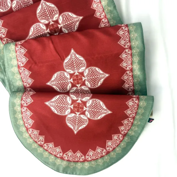 Paan_Design_Silk_Blend_Table_Runner