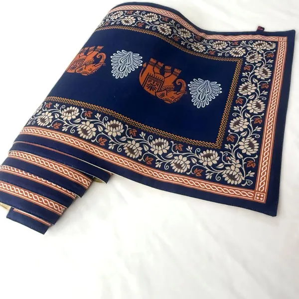 Silk_Blend_Table_Runner
