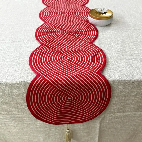 Velvet_Table_Runner_For_6_Seater