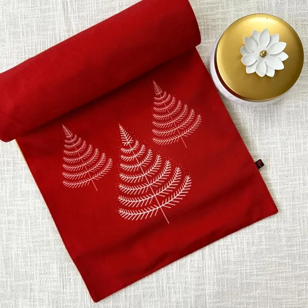 Christmas_Tree_Printed_Canvas_Table_Runner
