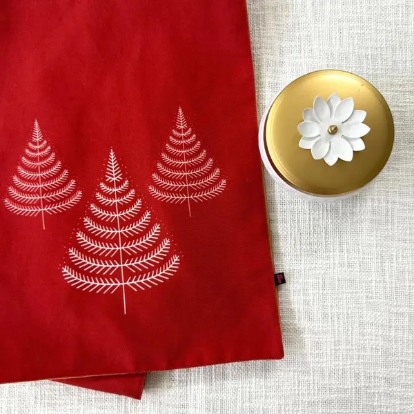 Christmas_Tree_Printed_Canvas_Table_Runner