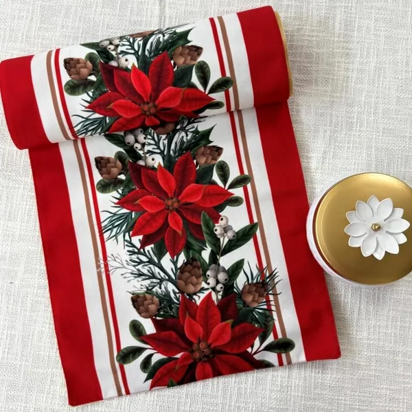 Poinsettia_Printed_Table_Runner