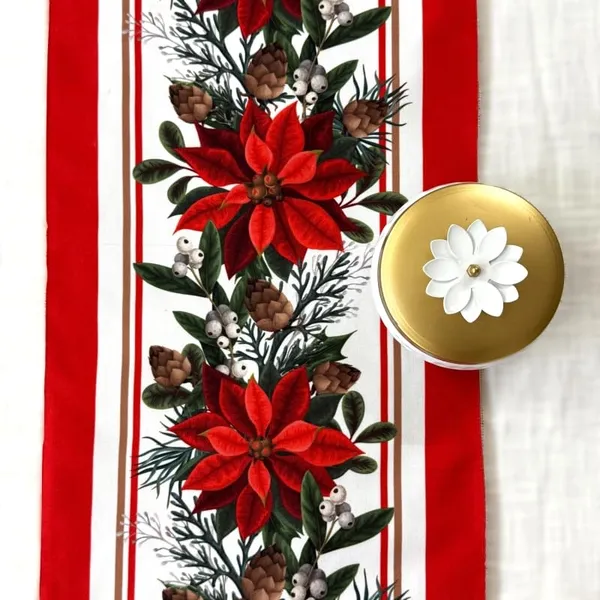 Poinsettia_Printed_Canvas_Table_Runner