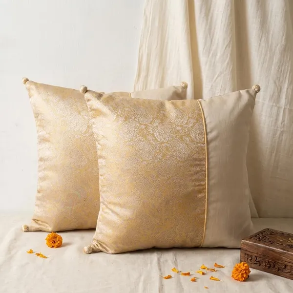 Brocade_Cushion_Cover_With_Tassels