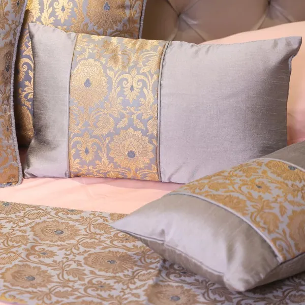Brocade_Rectangle_Cushion_Cover