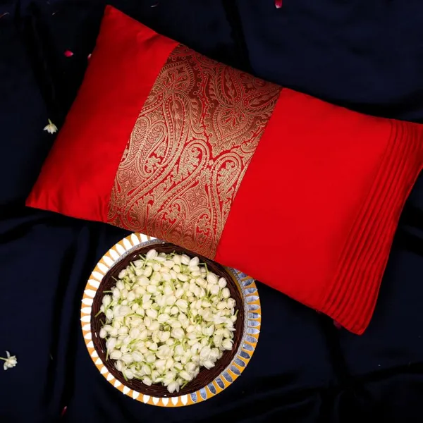 Brocade_Rectangle_Cushion_Cover_With_Zipper