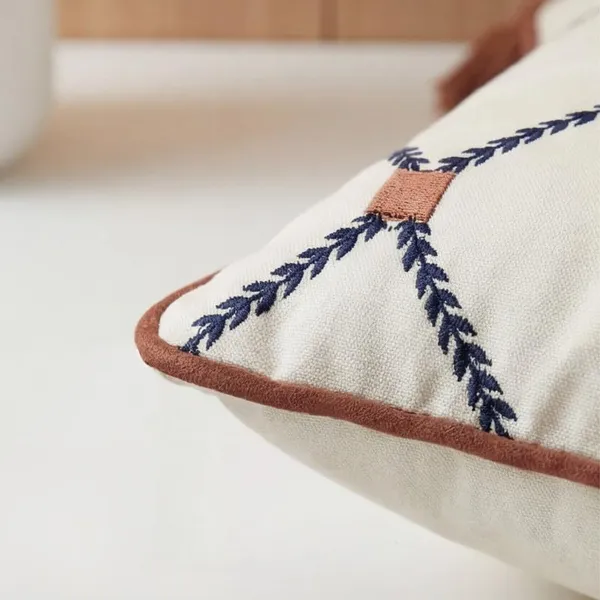 Velvet_Embroidered_Cushion_Cover