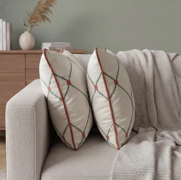 Velvet_Embroidered_Cushion_Cover_With_Concealed_Zipper