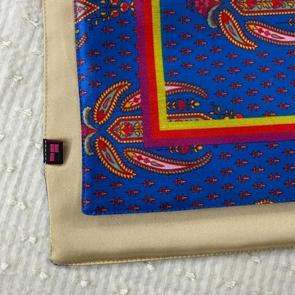 Silk_Blend_Paisley_Table_Runner