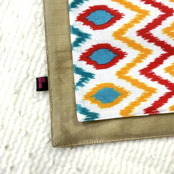 Silk_Blend_Ikat_Table_Runner